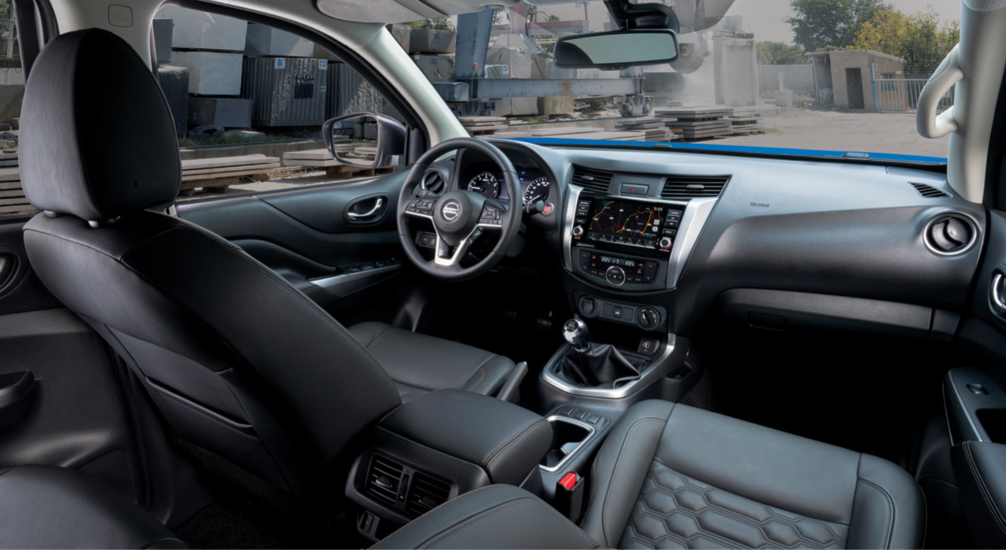 Nissan Navara LE model interior